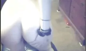 18-godišnja beba sanja da sisa arab potno dva dika