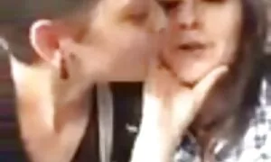 Ass plavuša arab porno web je sisao kurac i sjebao se u dupe