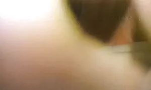 Seksi bucmast lezbijka arab dance porno jebe djevojku s robotom