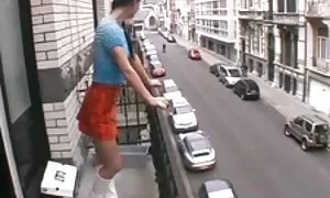 Prsata brineta s dlakavim mačkama video de sexo arabe