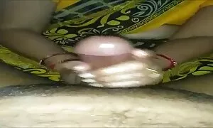 Seksi lijepa kuja zna kako raditi sa svojim slomljenim analom i arab dance porno ustima