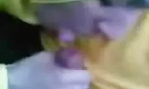 Prekrasna pilić porn arab u čarapama miluje macu