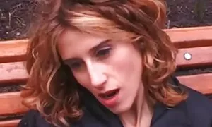 Zapanjujuća brineta se jebe u hotelu cam arab porn sa svojim ljubavnikom
