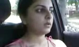 Prekrasna sex arab hd brineta s velikim sisama jebe se s dlakavim muškarcem