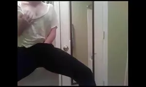 Grozan momak uvukao gay porn arab cam je svađu prijatelja