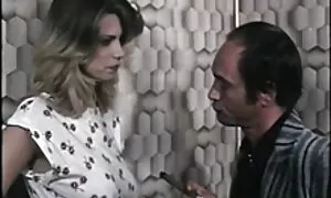 Dva xx sex arab muškarca jebaju Valentinu u baru