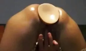 Mlada kuja u porno arab home čarapama dobila je spermu na licu