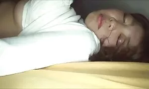 Gladna i seksipilna djevojka arab live porno prstom joj maca